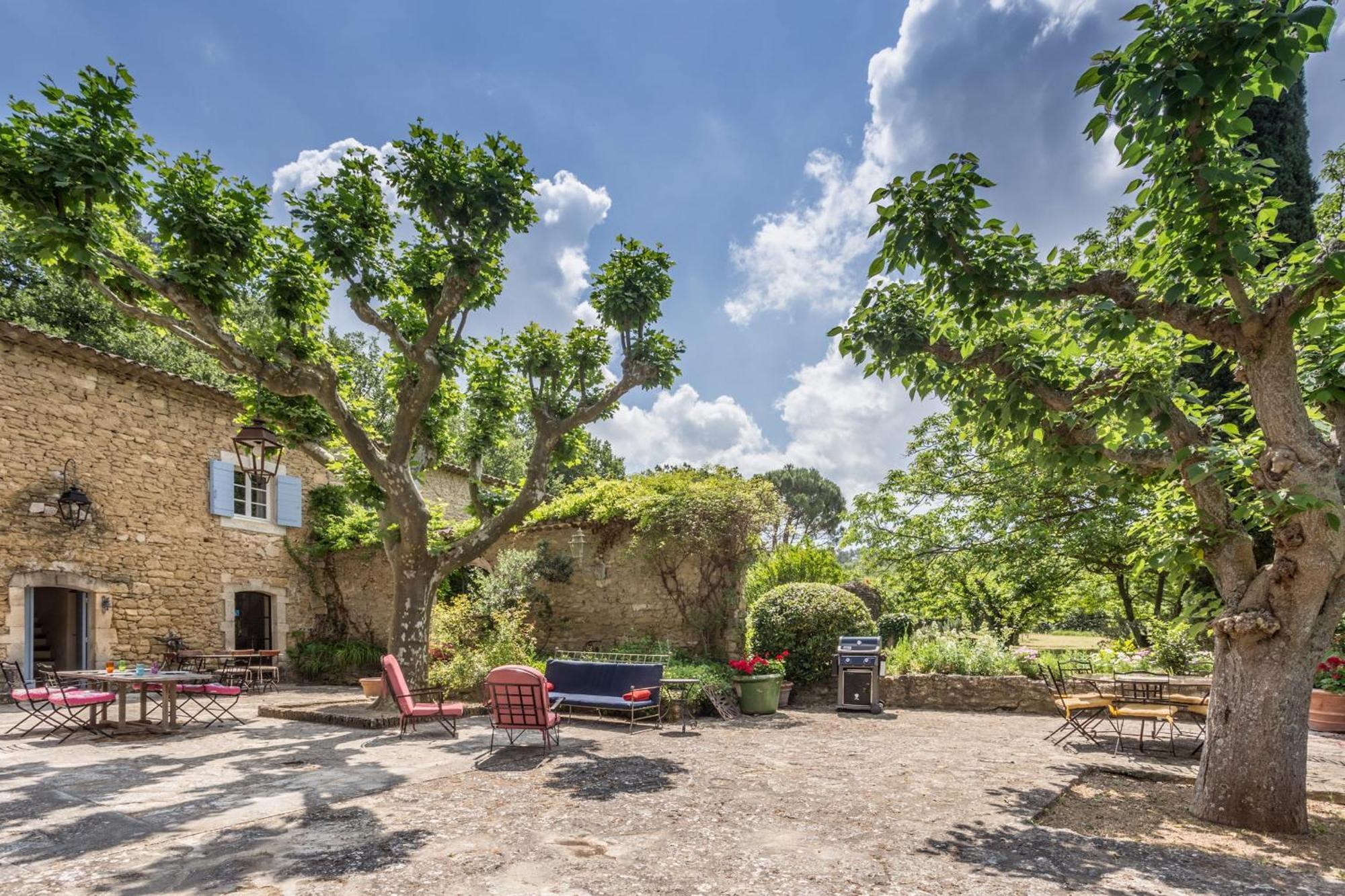 La Maison Des Artistes 梅纳 外观 照片